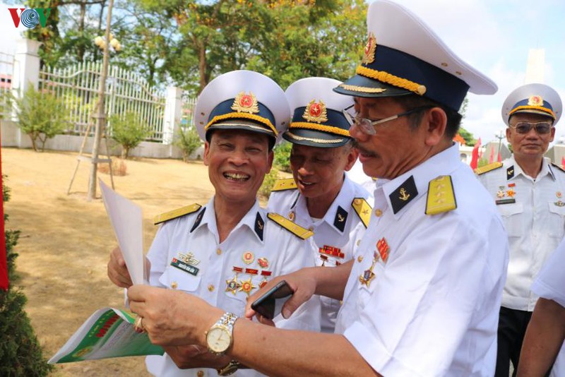 cuu chien binh tau khong so: ngay gap lai hinh 2