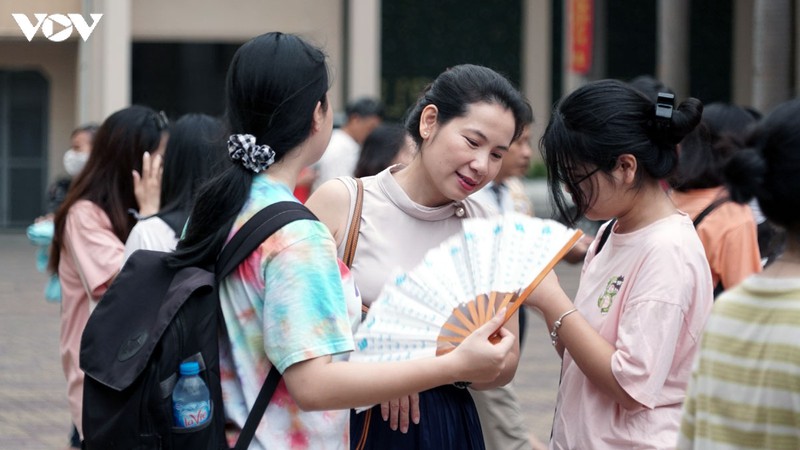 bo gddt: diem trung tuyen cua thi sinh thi sau khong duoc thap hon dot thi truoc hinh 1