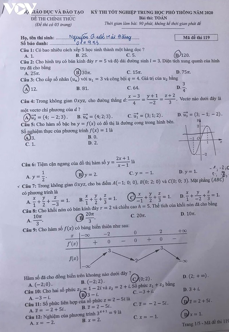 chi tiet de thi toan tot nghiep thpt 2020 hinh 1