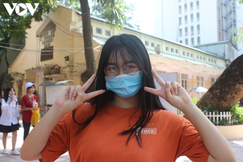 hoc sinh ha noi hao hung ngay tuu truong nam hoc dac biet mua covid-19 hinh 4