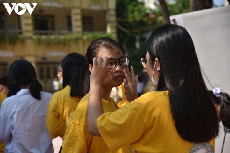 hoc sinh ha noi hao hung ngay tuu truong nam hoc dac biet mua covid-19 hinh 10