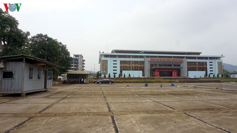 cua khau quoc te lao cai vang ve ngay dau nam moi hinh 15