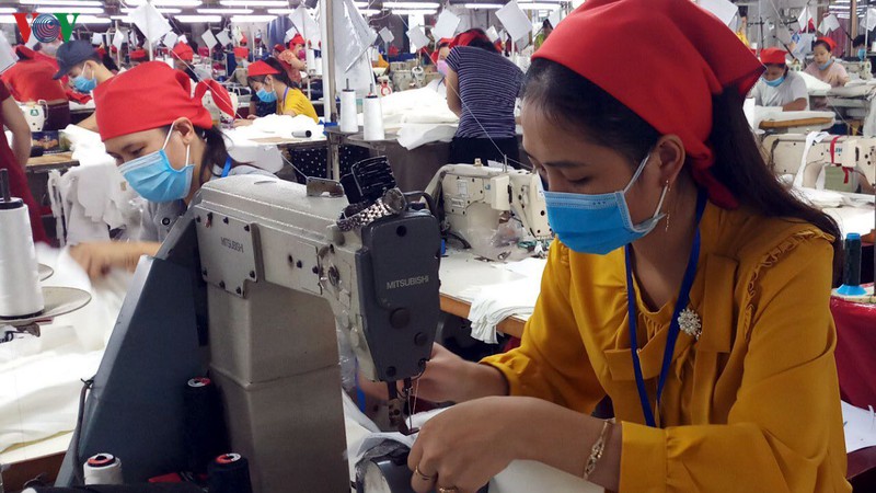 dich ncov: theo doi suc khoe lao dong trung quoc tro lai viet nam lam viec hinh 1