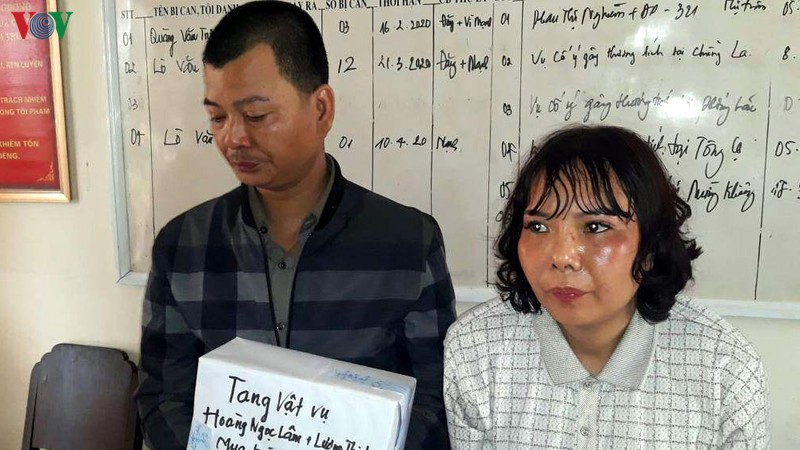 mua 7 banh he ro in ve thai nguyen tieu thu, 2 doi tuong bi bat tai son  la hinh 1