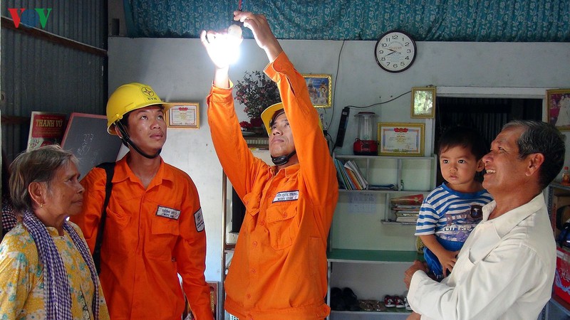 de xuat giam gia dien cho nhieu doi tuong khach hang hinh 1