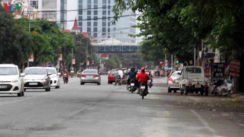 cach ly toan xa hoi, nguoi dan thanh vinh van "do" ve ho dieu hoa dao choi hinh 2