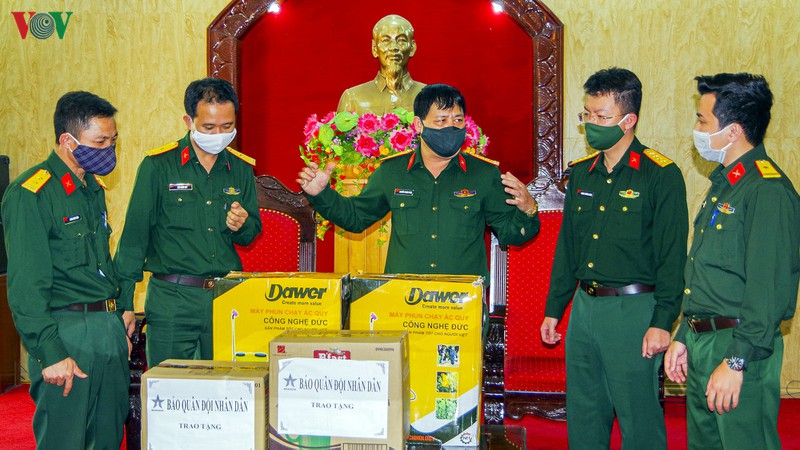 nang che do tien an cho nguoi cach ly tu 57.000 dong len 80.000 dong/nguoi/ngay hinh 2