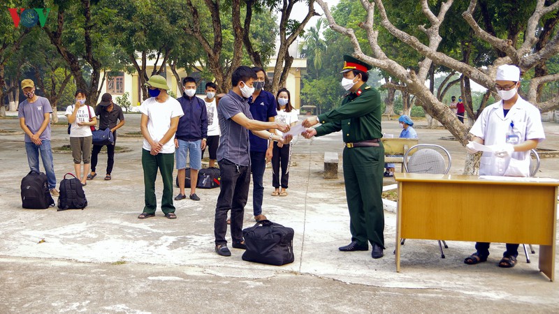 nang che do tien an cho nguoi cach ly tu 57.000 dong len 80.000 dong/nguoi/ngay hinh 1