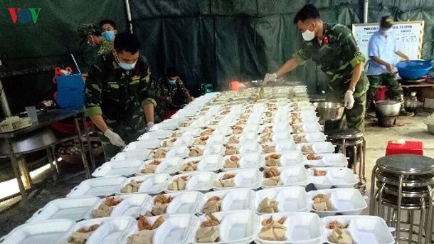 thanh hoa thiet lap khu vuc tiep nhan cach ly cong dan tu vung dich tro ve. hinh 1