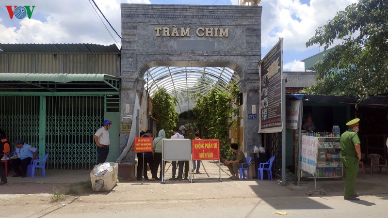 hon 150 nguoi tham gia cuong che gia trang quan - tram chim resort hinh 1