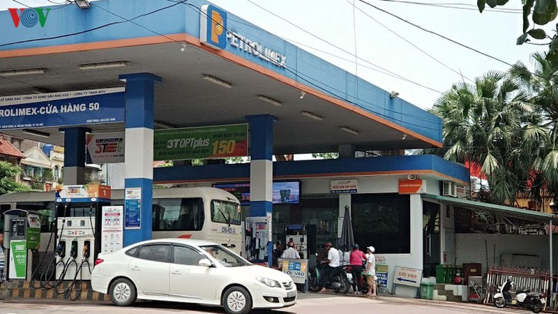 gia xang e5ron92 va cac loai dau tang nhe tu chieu nay 28/7 hinh 1