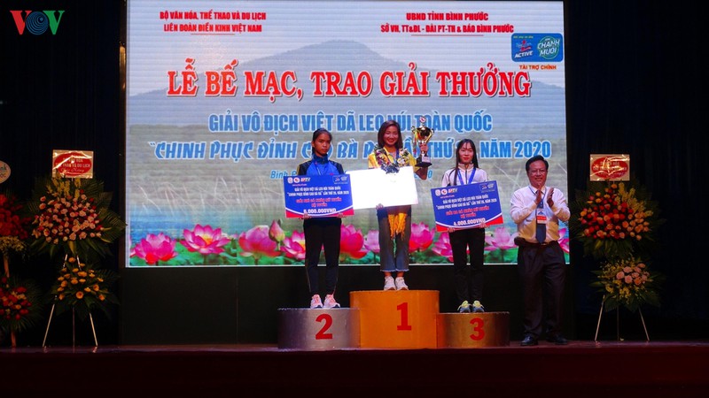 nu hoang dien kinh nguyen thi oanh chinh phuc dinh cao ba ra hinh 1