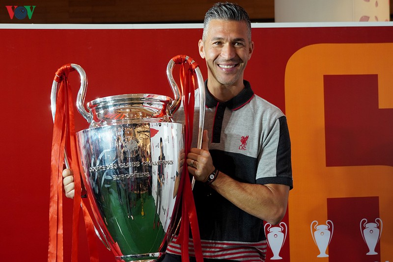 cuu danh thu luis garcia: "toi tin viet nam se du world cup" hinh 1