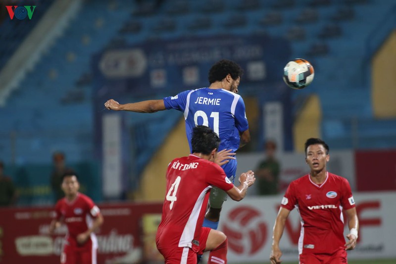 can canh: khac ngoc giai cuu viettel truoc su chung kien cua thay park hinh 5