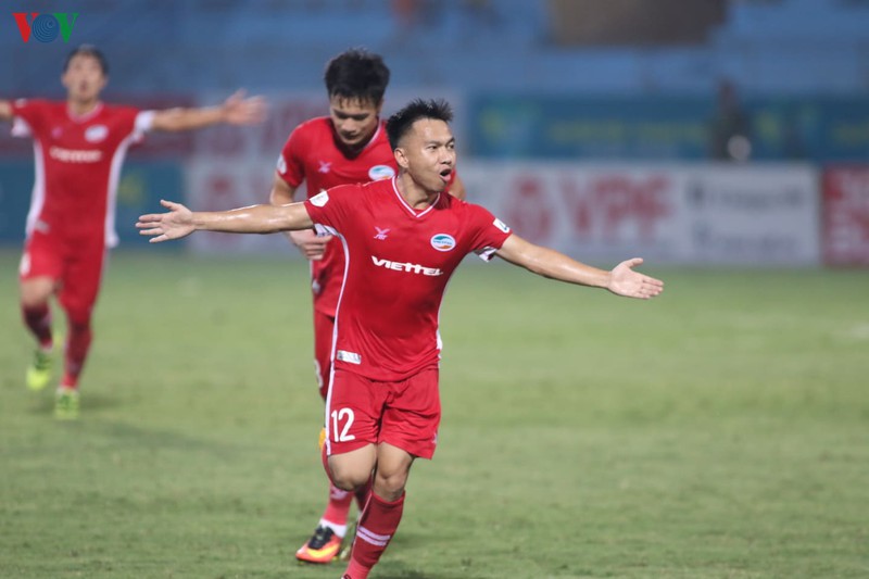 can canh: khac ngoc giai cuu viettel truoc su chung kien cua thay park hinh 10