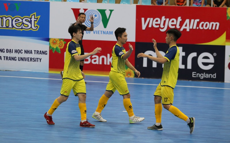 futsal hdbank 2020: pho bien bung no cam xuc trong "ngay chien thang" hinh 2