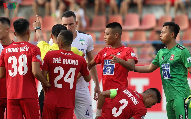 nhung pha "dau vo" nay lua trong tran hoa 0-0 giua hai phong va hagl hinh 10