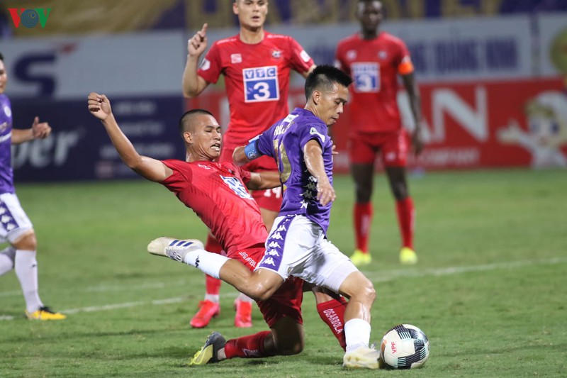 phao sang lai chay o hang day, hai phong lai dang 3 diem cho ha noi fc hinh 3