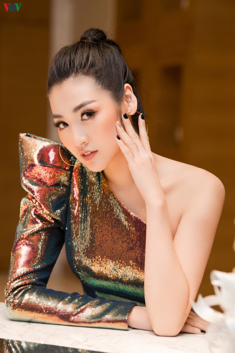 a hau tu anh hoi ngo dien vien phuong oanh va thu quynh hinh 6