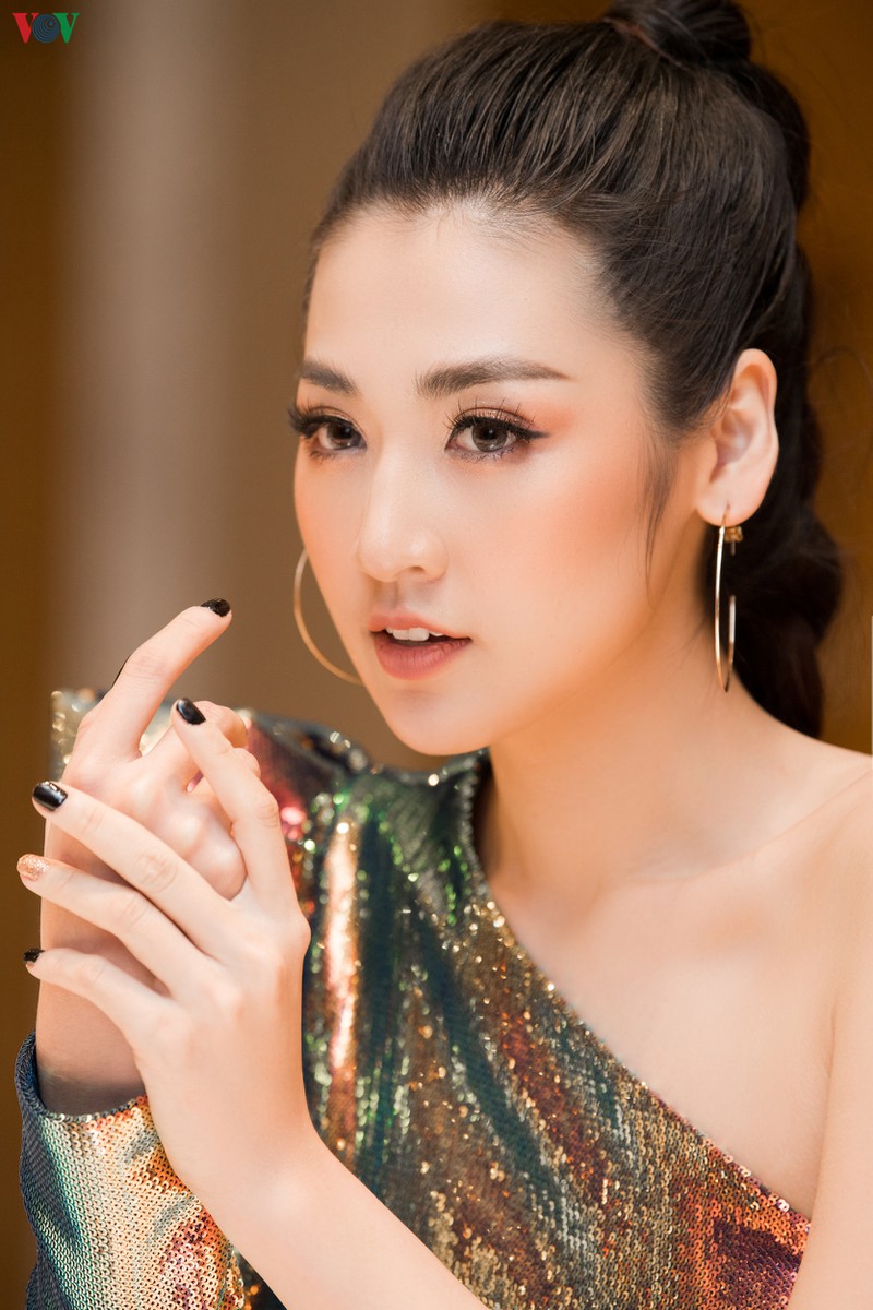 a hau tu anh hoi ngo dien vien phuong oanh va thu quynh hinh 7