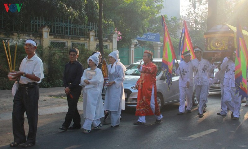 tien dua nhac si nguyen van ty ve noi an nghi cuoi cung hinh 5