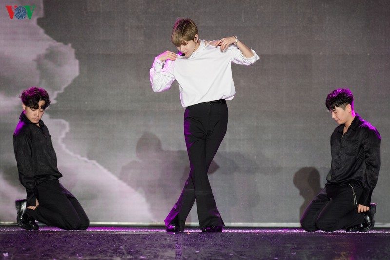 taemin me hoac nguoi ham mo voi man trinh dien dinh cao tai k-pop super concert hinh 13