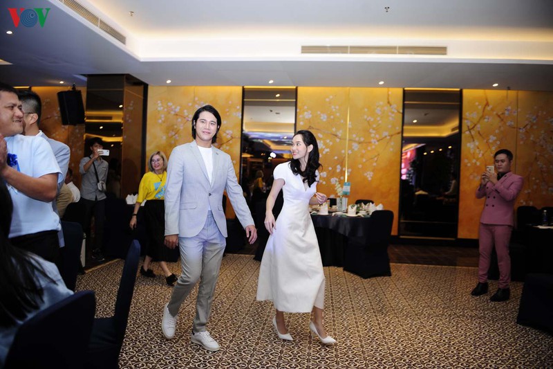 truc anh, tran phong "mat biec" bat ngo "hen ho" o hue hinh 2