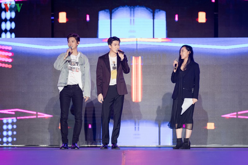 phan ung bat ngo cua khan gia ve chuong trinh k-pop super concert hinh 1