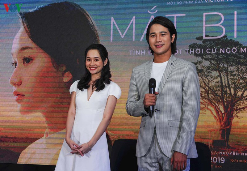 truc anh, tran phong "mat biec" bat ngo "hen ho" o hue hinh 7