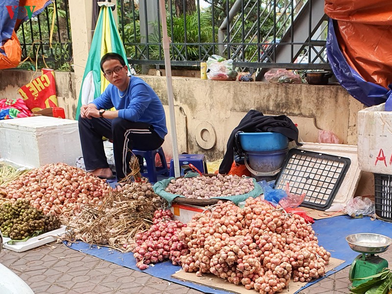 nguoi dan thu do tat bat mua sam chieu 29 tet hinh 9