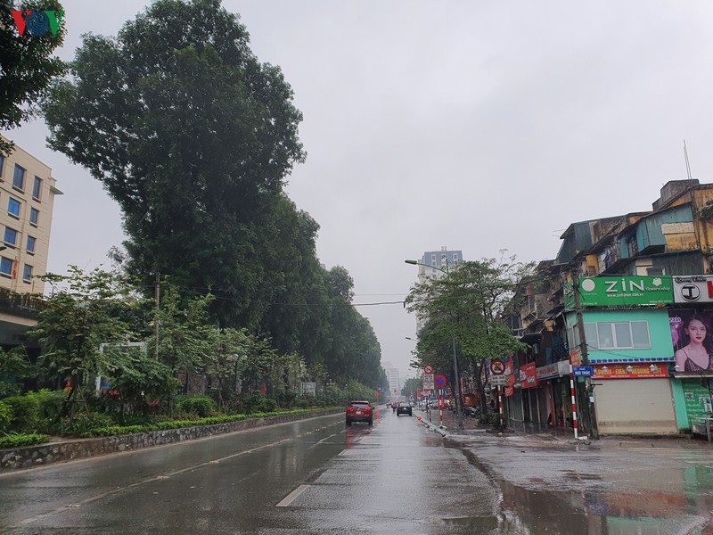 mua lon chieu cuoi nam, pho xa thu do tinh lang  hinh 7