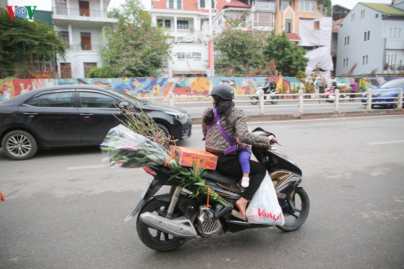 anh: pho phuong ha noi yen binh, thanh thoi trong ngay 30 tet hinh 10