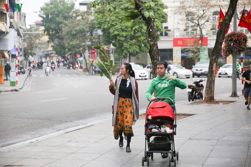anh: pho phuong ha noi yen binh, thanh thoi trong ngay 30 tet hinh 2