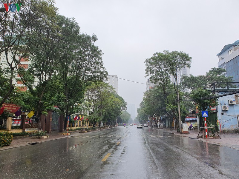 mua lon chieu cuoi nam, pho xa thu do tinh lang  hinh 2