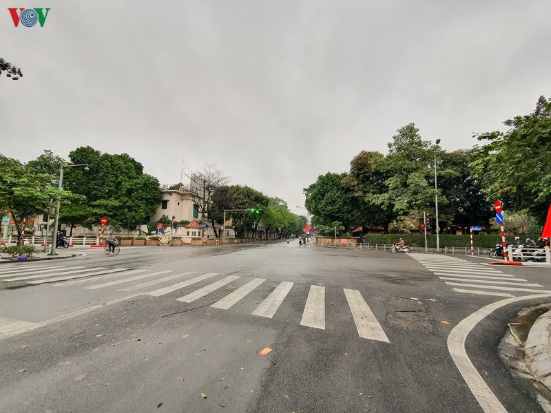 mot ha noi khac la trong ngay mung 1 tet hinh 5