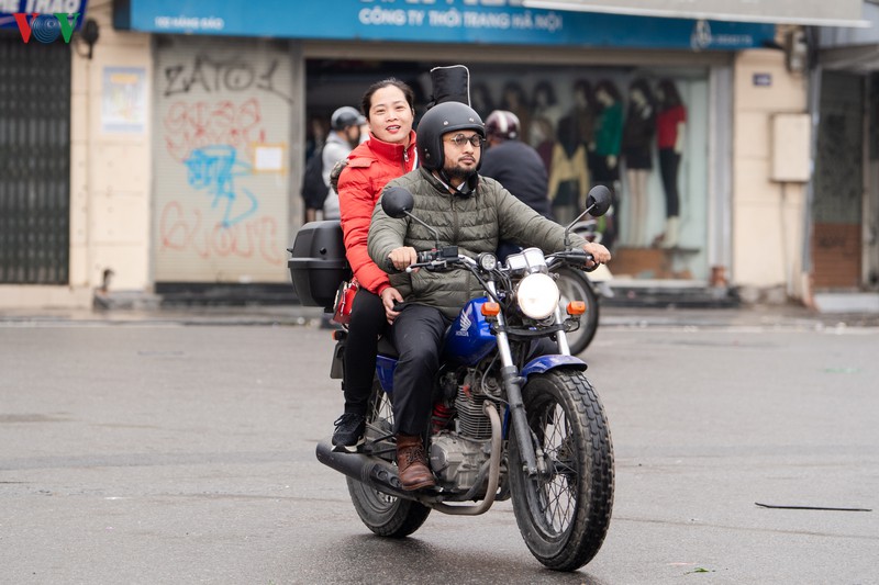 nhung hinh anh xau xi trong sang mung 1 tet hinh 5