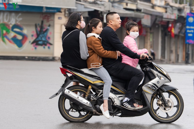 nhung hinh anh xau xi trong sang mung 1 tet hinh 4