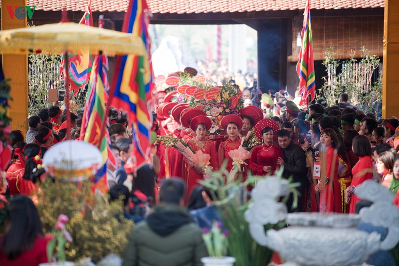 hang nghin nguoi du le khai hoi den hai ba trung hinh 1