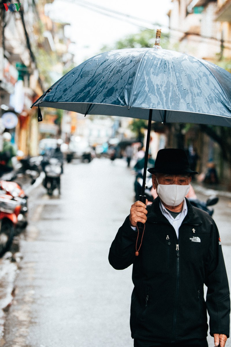 pho phuong ha noi vang ve sau khuyen cao "han che ra duong" hinh 7