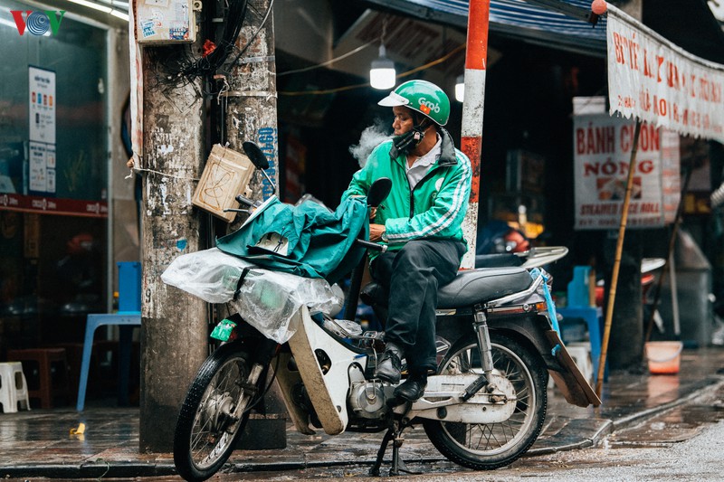 pho phuong ha noi vang ve sau khuyen cao "han che ra duong" hinh 12