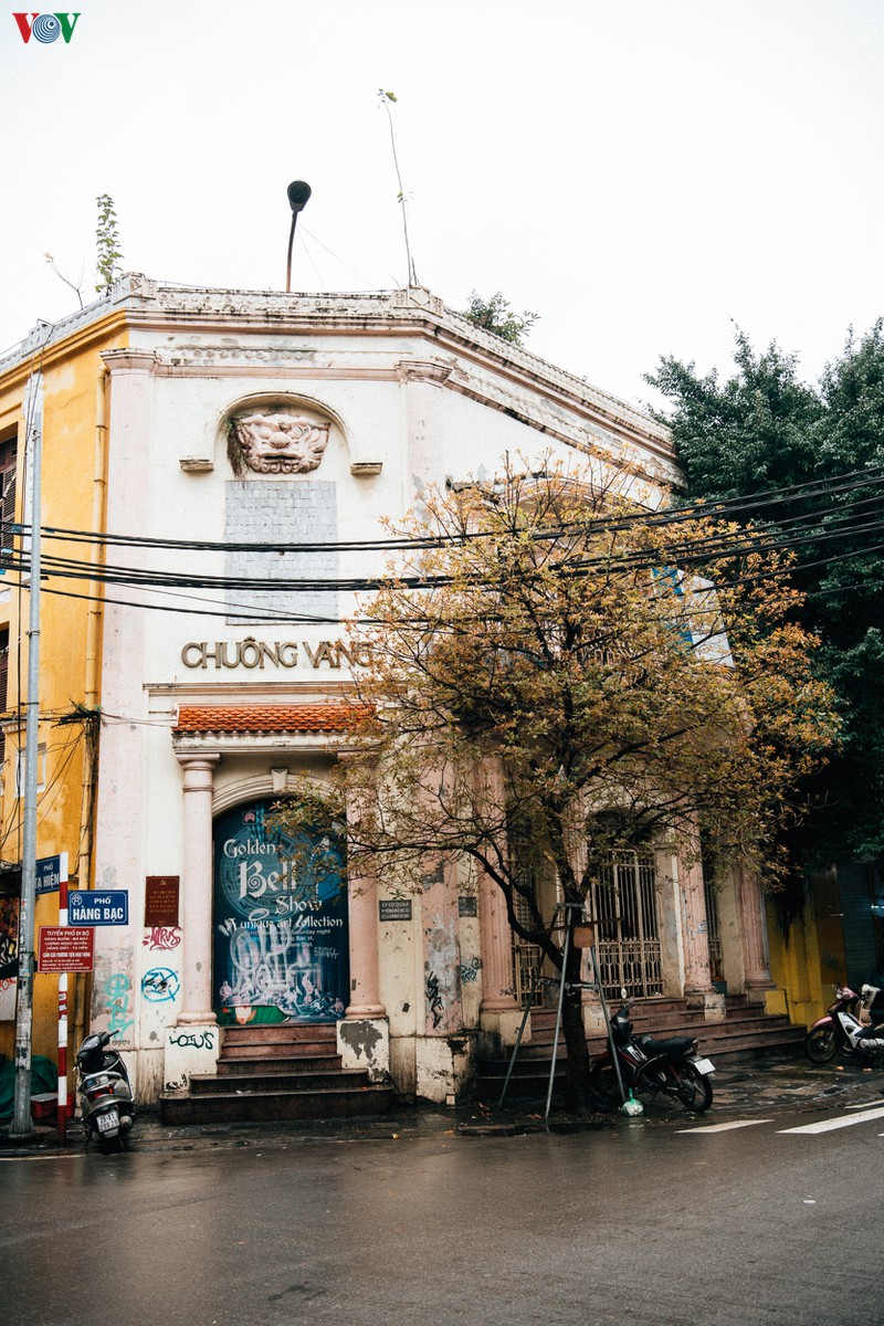 pho phuong ha noi vang ve sau khuyen cao "han che ra duong" hinh 8