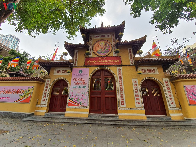 cac di tich, den chua o ha noi dong cua, vang lang khong bong nguoi hinh 2