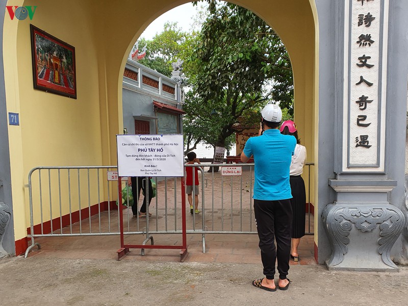 cac di tich, den chua o ha noi dong cua, vang lang khong bong nguoi hinh 9