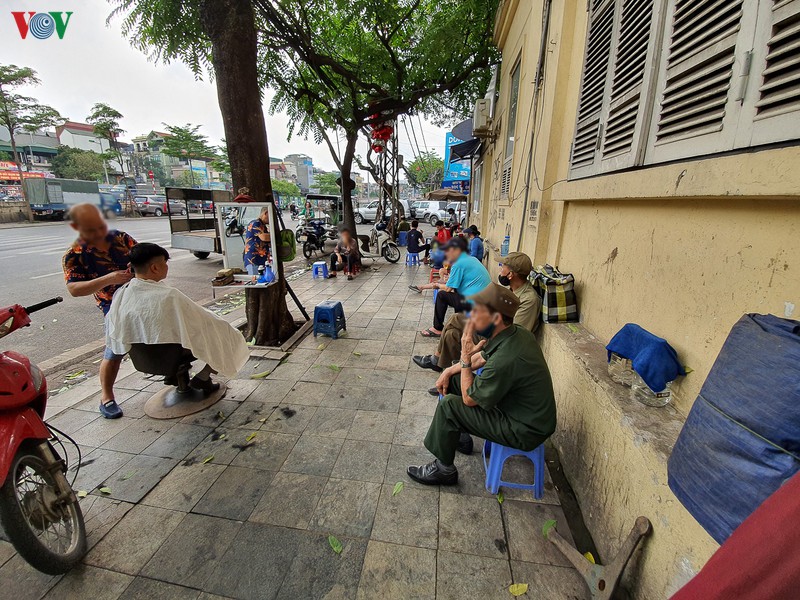 cac quan cafe da phan dong cua, tra da via he len "ngoi"? hinh 12