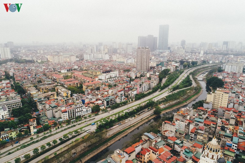 ngam nhin duong pho ha noi tu tren cao truoc ngay cach ly toan xa hoi hinh 2