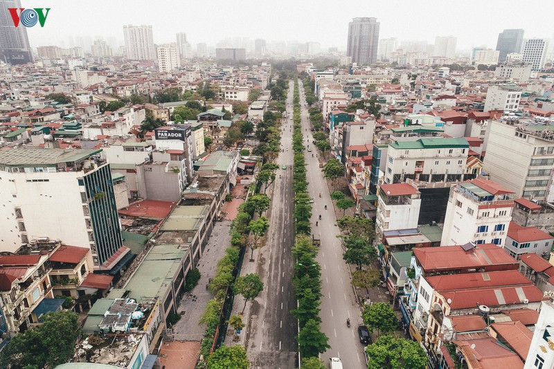 ngam nhin duong pho ha noi tu tren cao truoc ngay cach ly toan xa hoi hinh 7