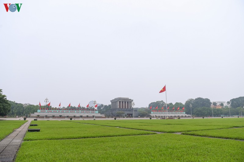 le thuong co tai quang truong ba dinh trong ngay thong nhat 30/4 hinh 15