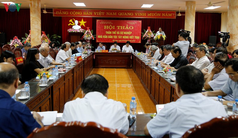 nong viet toai - nha van, nha tho cua nui rung viet bac hinh 2