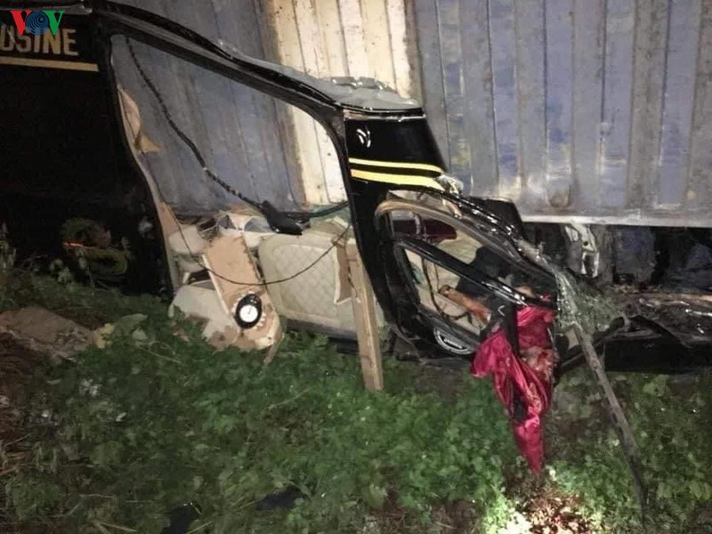 khoi to lai xe container trong vu tai nan giao thong 3 nguoi chet hinh 1