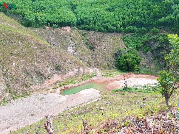 duoi nang han, thay va tro vung cao quang binh dao gieng tim nuoc hinh 5